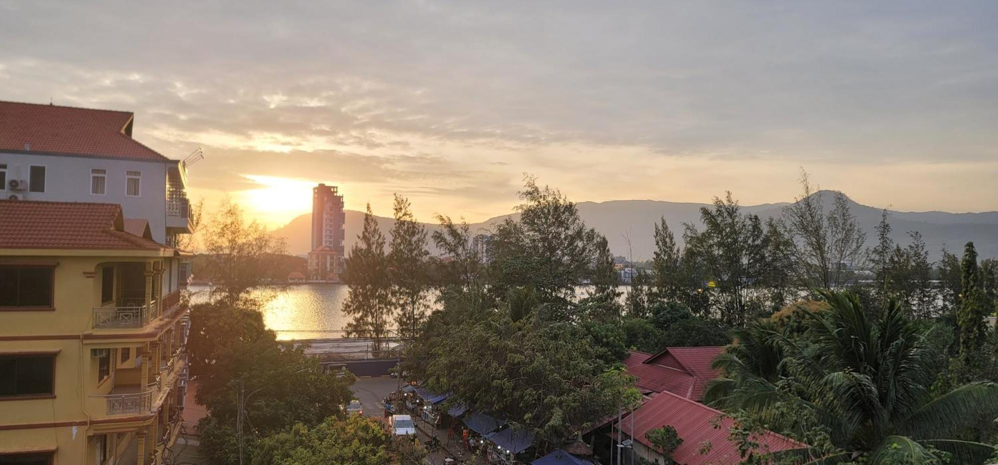 Park Inn Boutique And Hostel Kampot Eksteriør billede